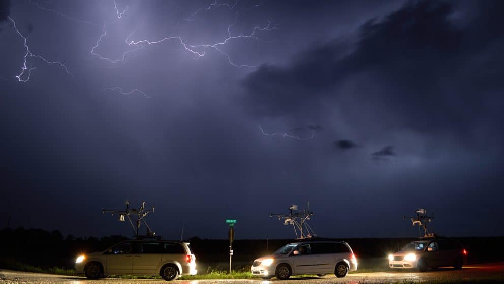 Research Image Contest Winning Photo of Midwestern Thunderstorms by Andy Wade
