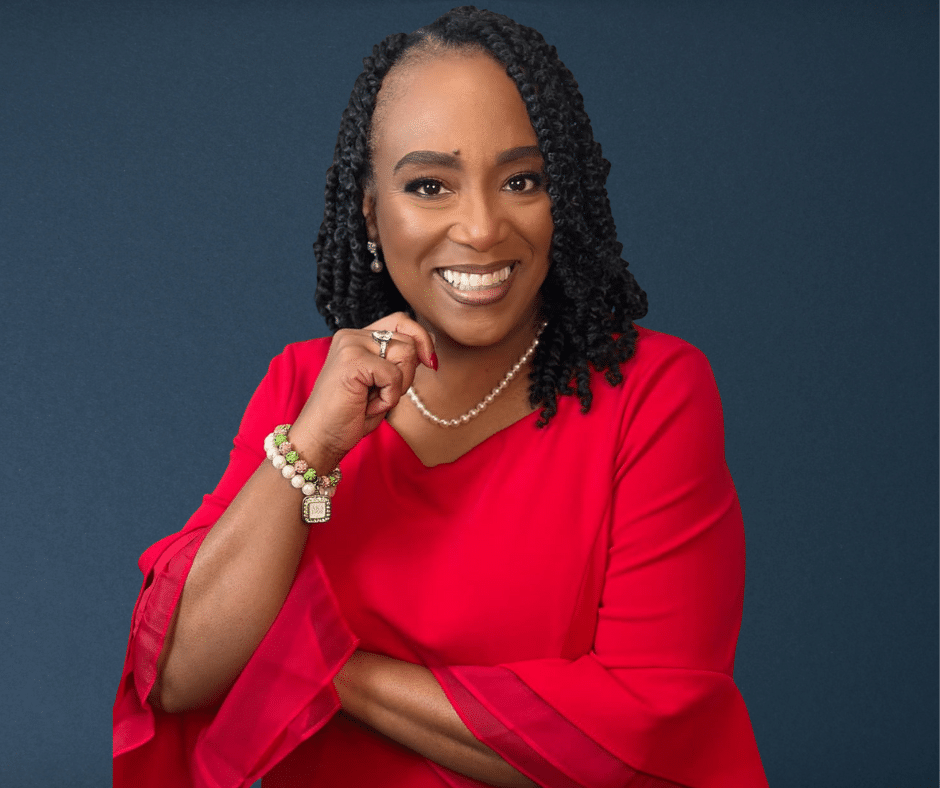 Saundra Williams' headshot